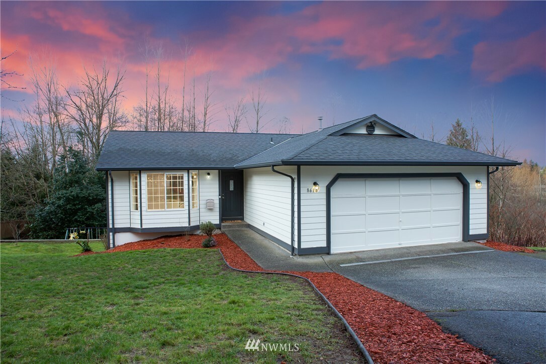 Property Photo:  8618 74th Drive NE  WA 98270 