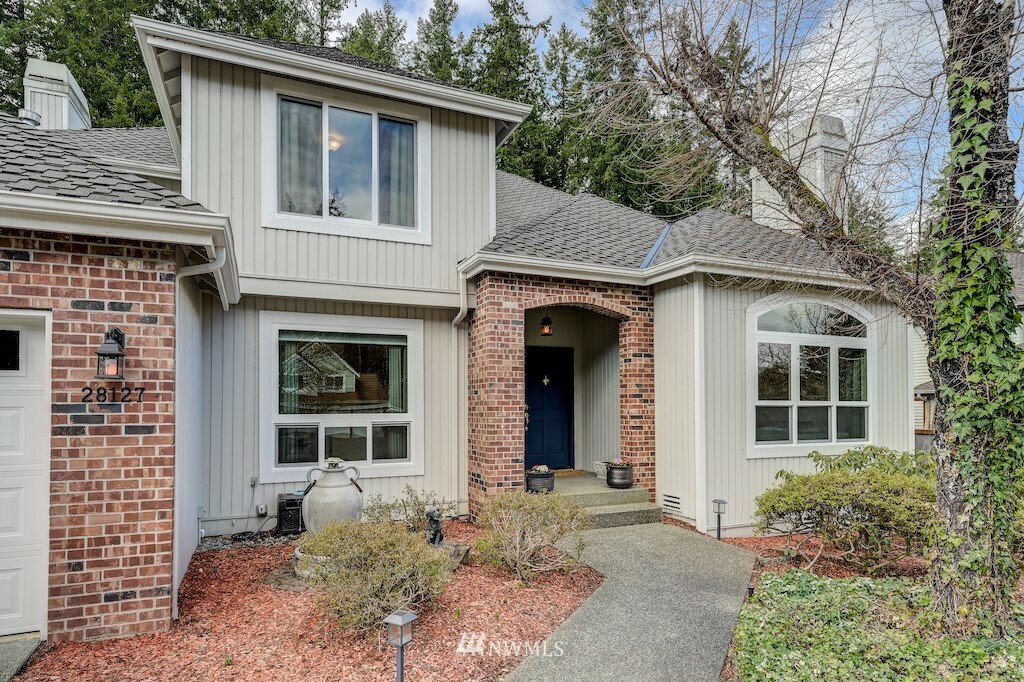 Property Photo:  28127 180th Avenue SE  WA 98042 