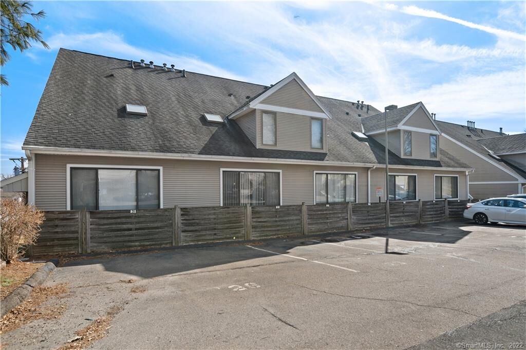 Property Photo:  1690 Dixwell Avenue D4  CT 06514 