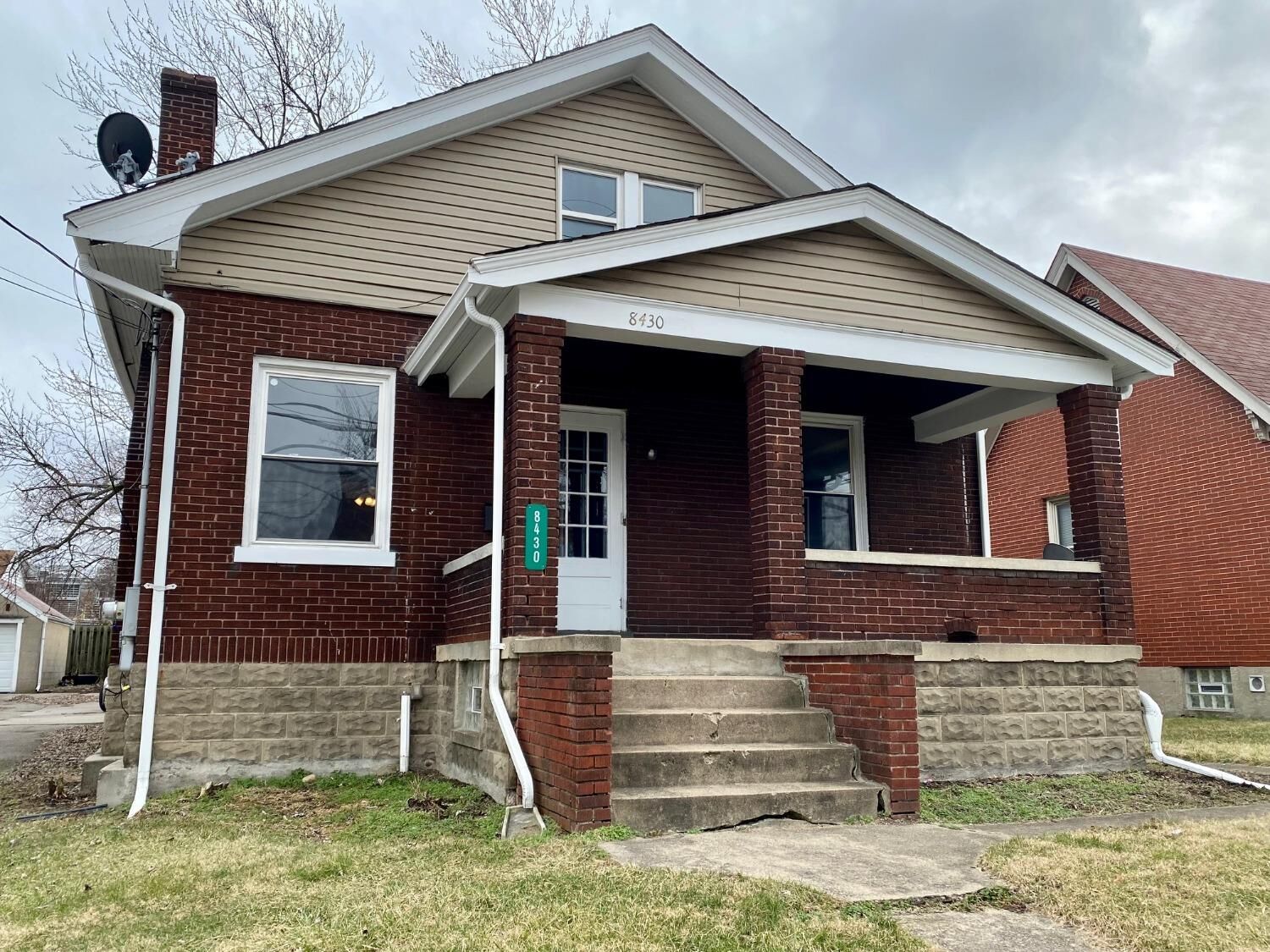 Property Photo: 8430 Reading Rd OH 45215