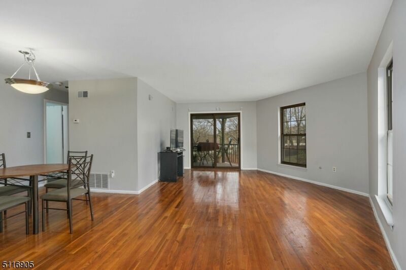 Property Photo:  181 Long Hill Rd 6  NJ 07424 