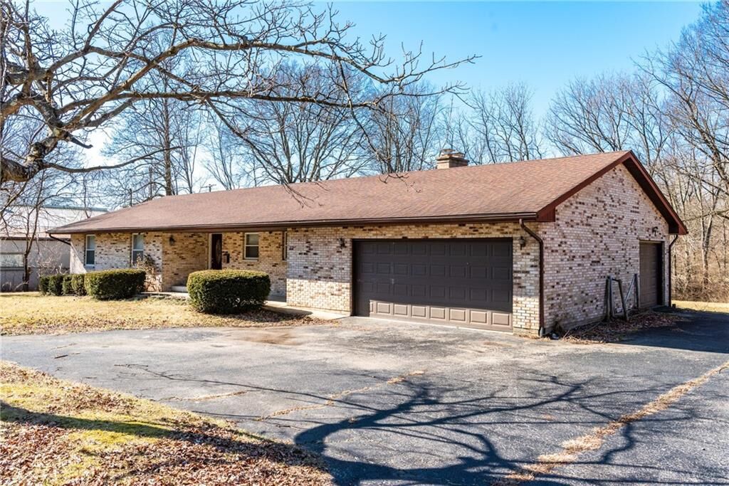 Property Photo:  320 N West Street  OH 45385 