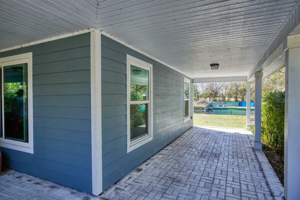 Property Photo:  1701 SE Walston Avenue  FL 34266 