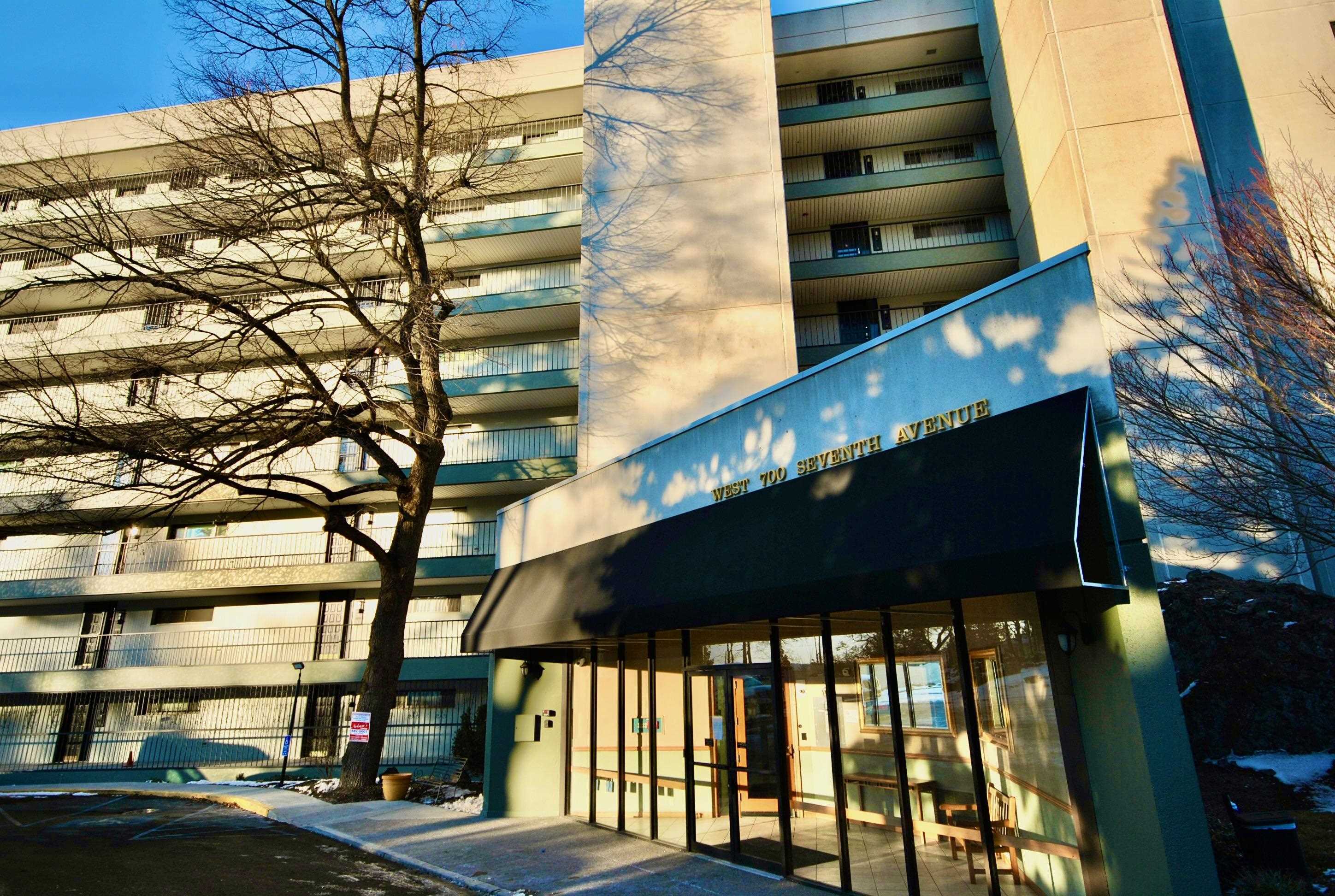 Property Photo: 700 W 7th Ave #703 WA 99204