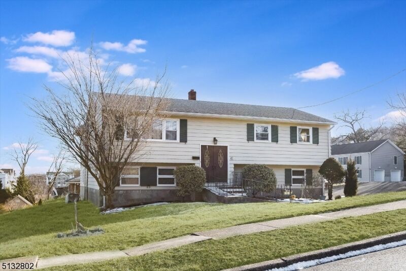 Property Photo:  41 Ruth Pl  NJ 07508 