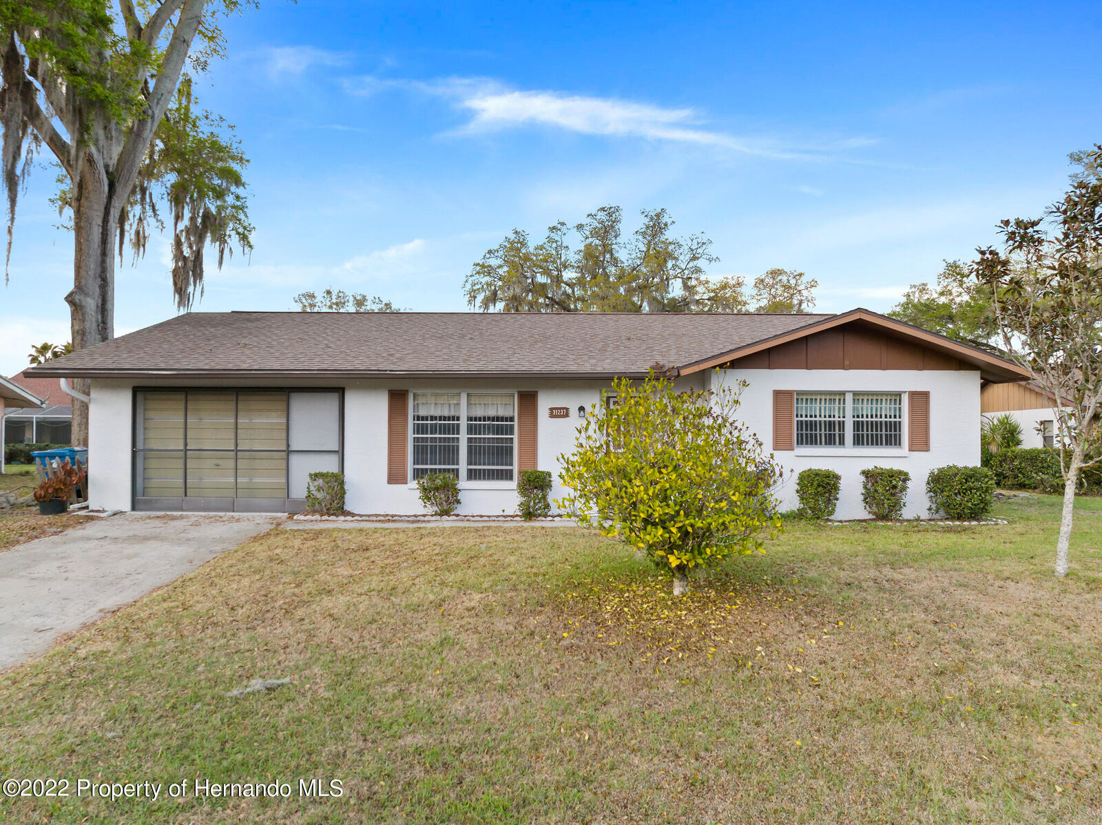 Property Photo:  31237 Lancewood Drive  FL 34602 