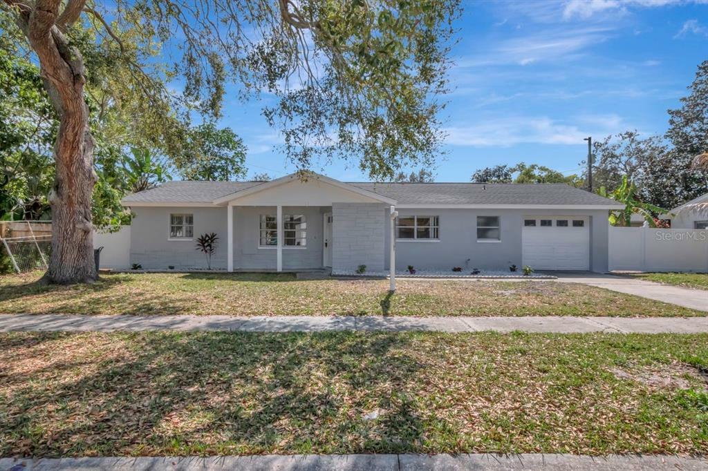 Property Photo: 5836 99th Terrace N FL 33782