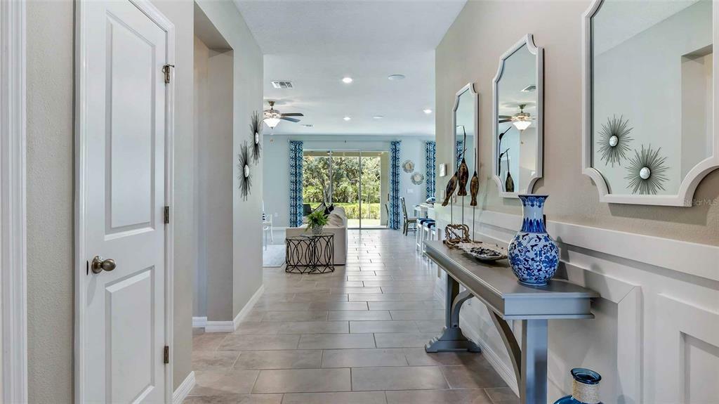 Property Photo: 5747 Woodland Sage Drive FL 34238