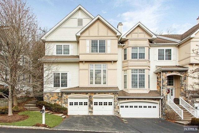 Property Photo:  57 Winding Ridge  NJ 07436 