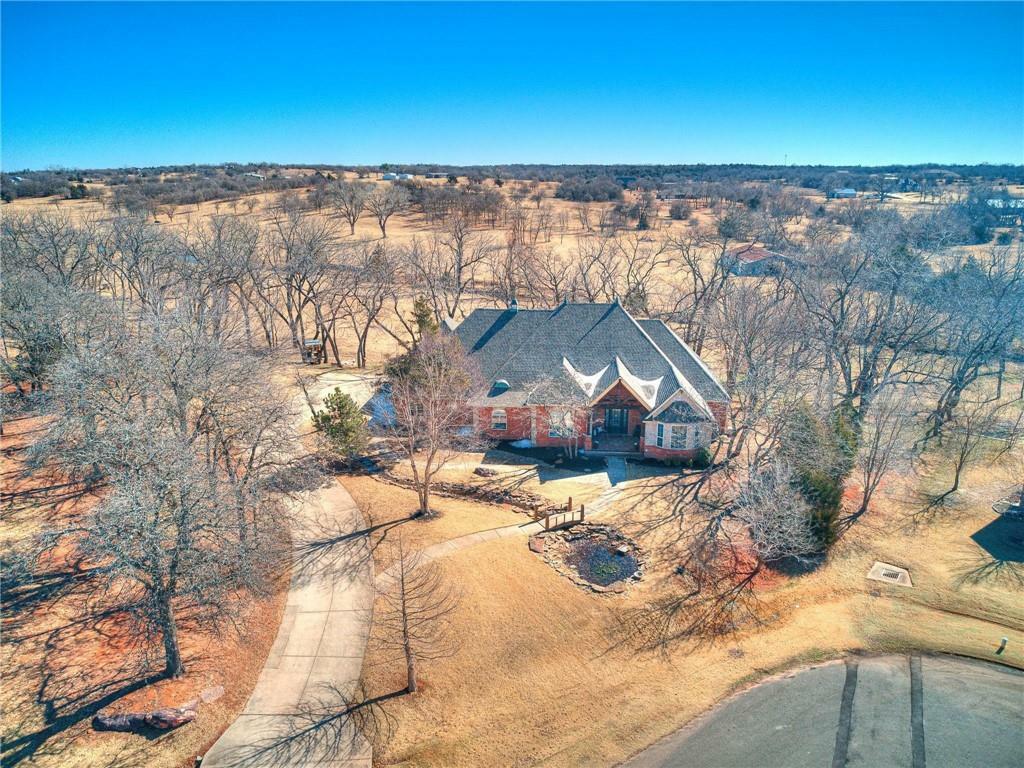 Property Photo:  6300 Stone Hill Drive  OK 73034 