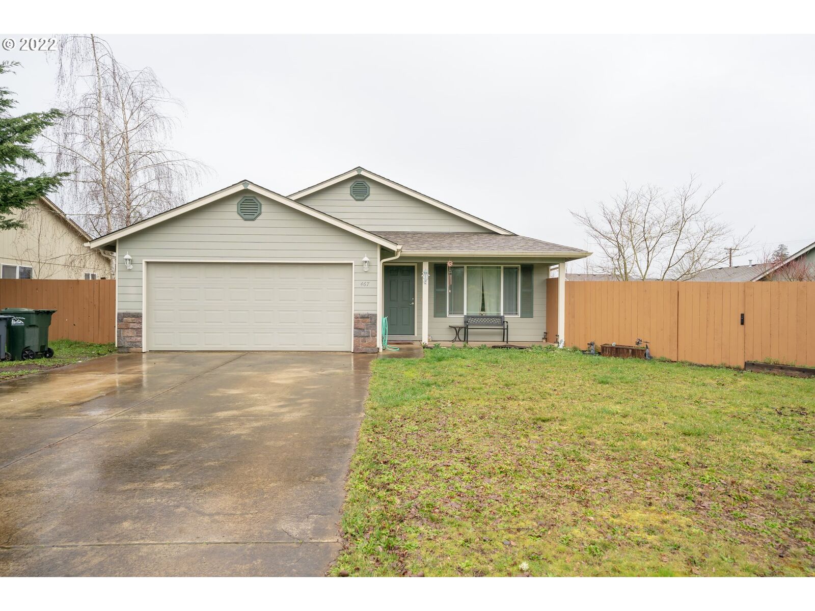 Property Photo: 467 Cemetery Hill Rd SE OR 97352