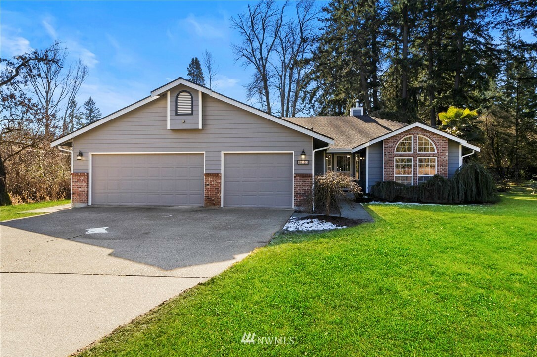 Property Photo:  416 96th Street E  WA 98445 