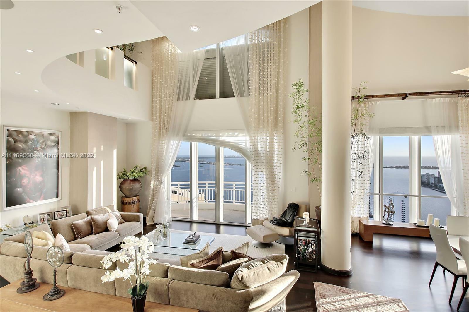 Property Photo: 848 Brickell Key Dr 4603 FL 33131