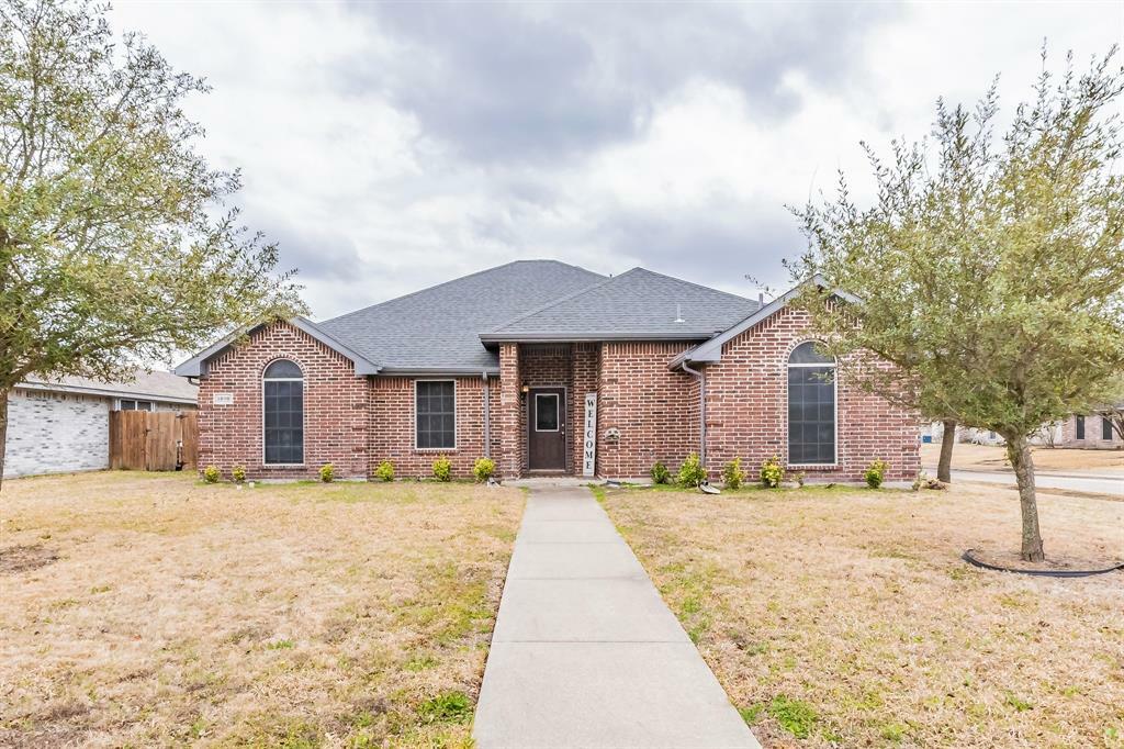 Property Photo:  1208 Brittany Way  TX 75159 