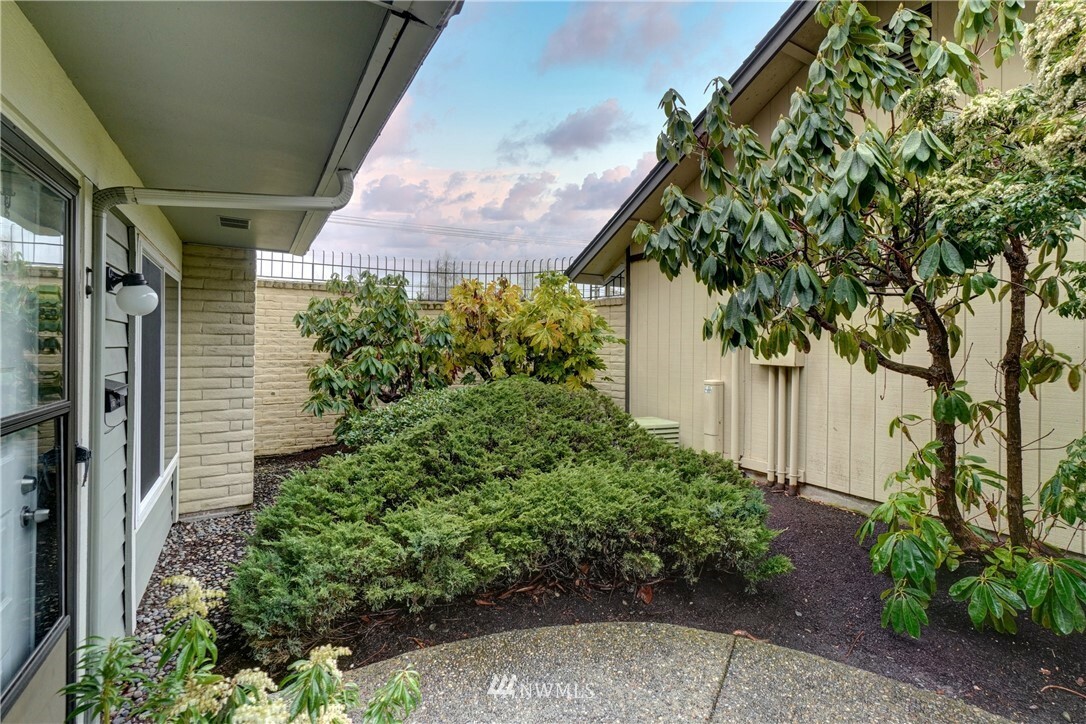 Property Photo:  5959 S 12th Street 102  WA 98465 