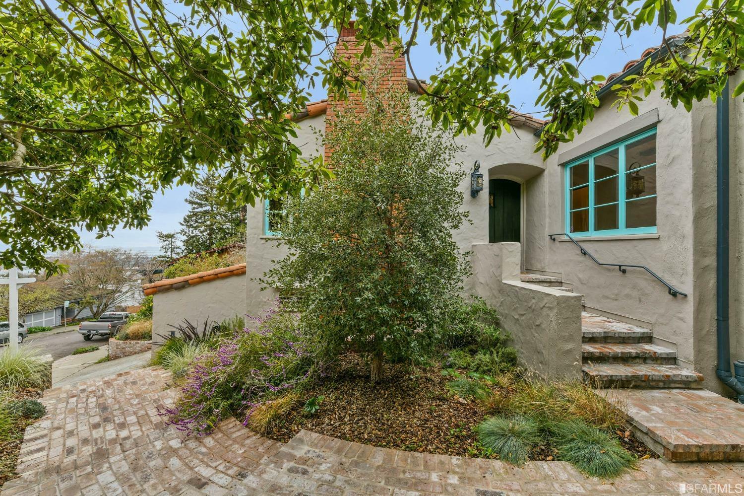 Property Photo:  2515 Buena Vista Way  CA 94708 