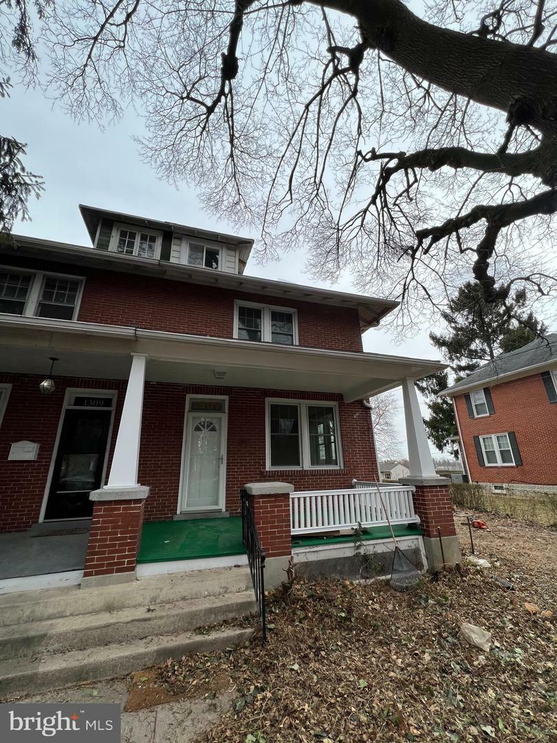 Property Photo:  1307 Rose Avenue  PA 17601 