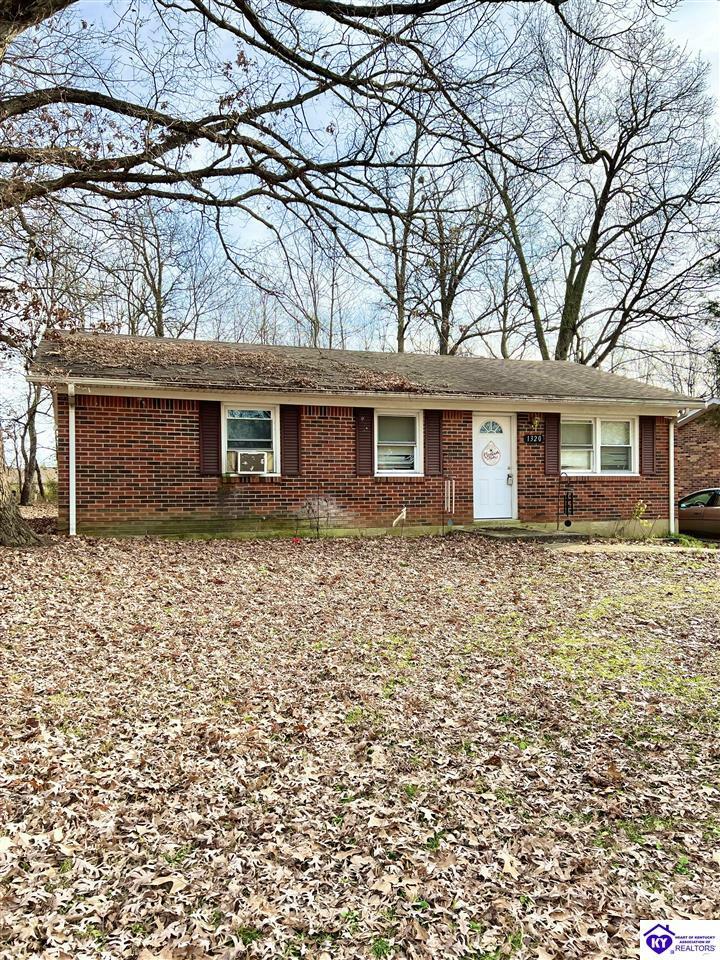 Property Photo:  1320 Kentucky Drive  KY 42701 