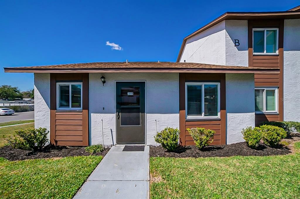 Property Photo:  39132 County Road 54 2098  FL 33542 