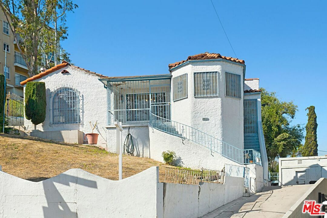 Property Photo:  4795   Converse St  CA 90032 