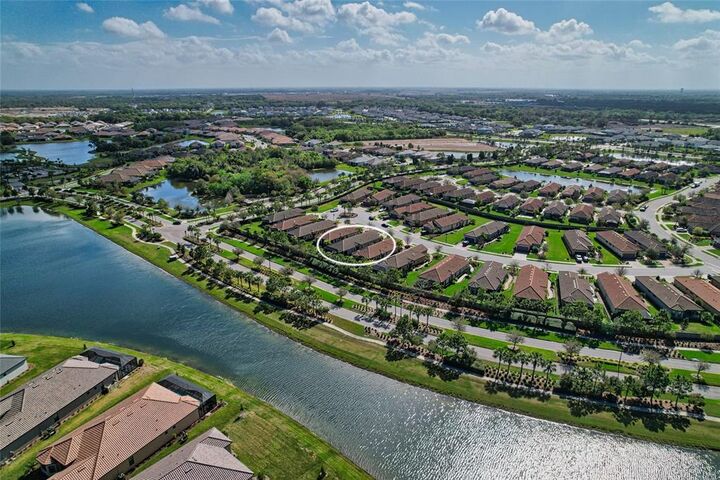 Property Photo:  4716 Alexandria Court  FL 34221