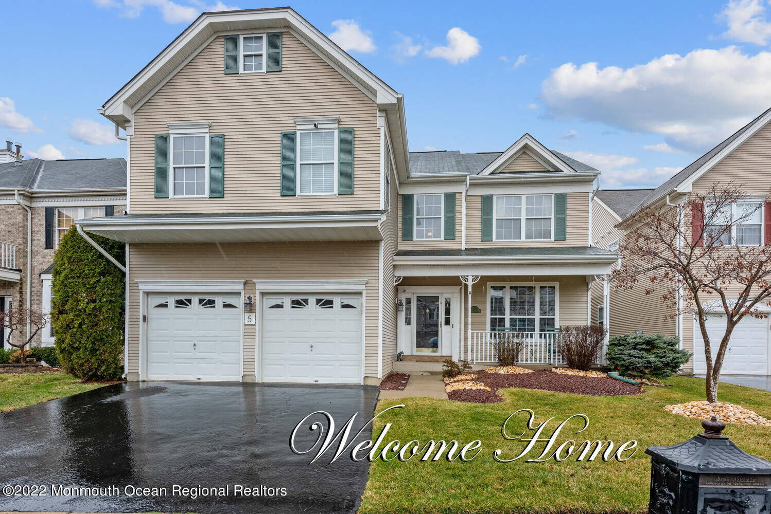 Property Photo:  5 Saddlebrook Drive  NJ 07726 