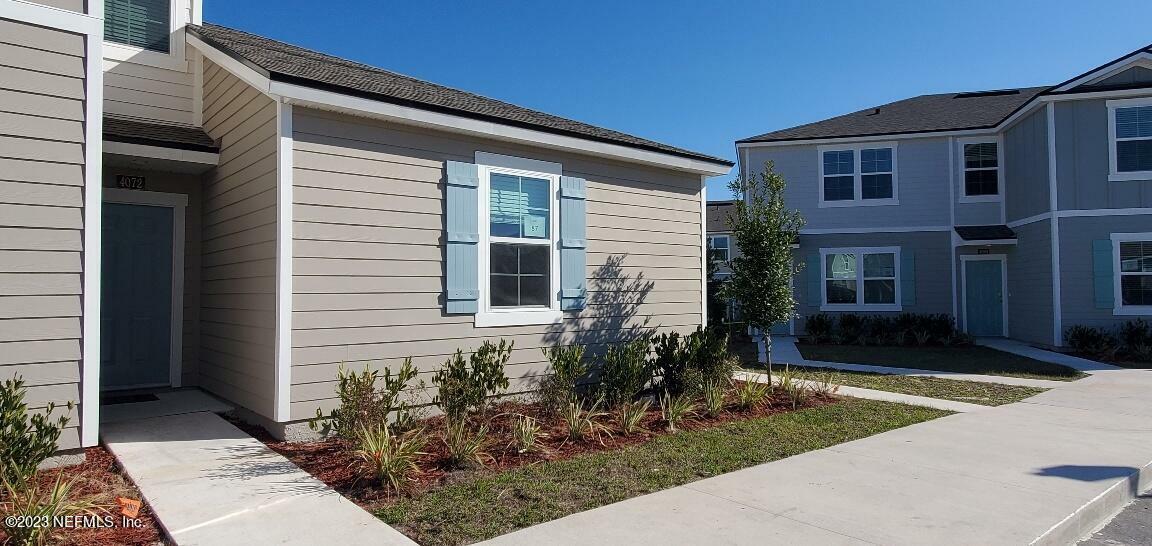 Property Photo:  4068 Oak Mill Road  FL 32065 