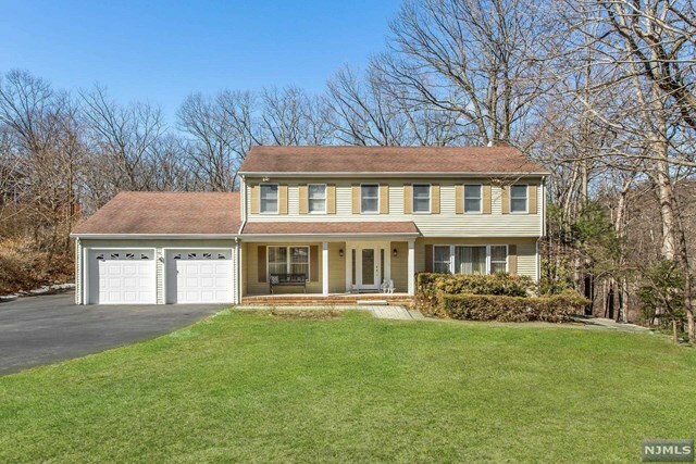 Property Photo:  76 Alta Vista Drive  NJ 07456 