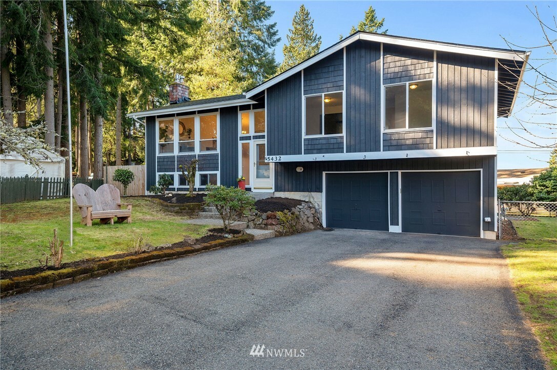 Property Photo:  5432 Pineridge Court NE  WA 98311 