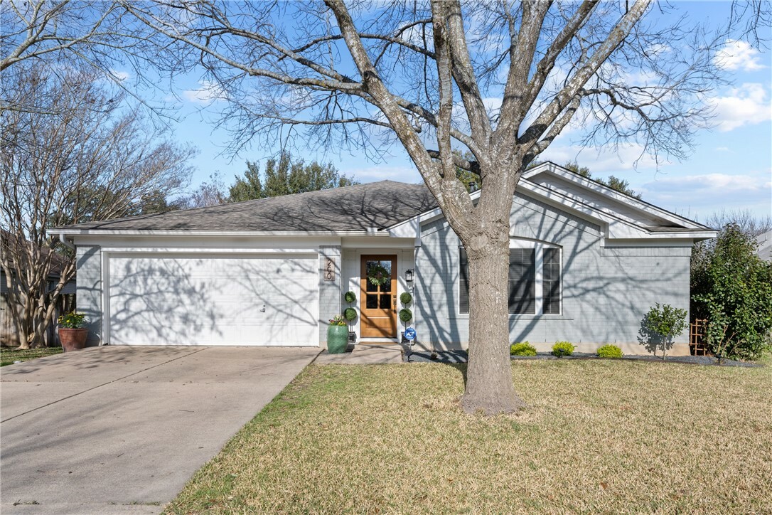 Property Photo: 200 Honeysuckle Lane TX 78660