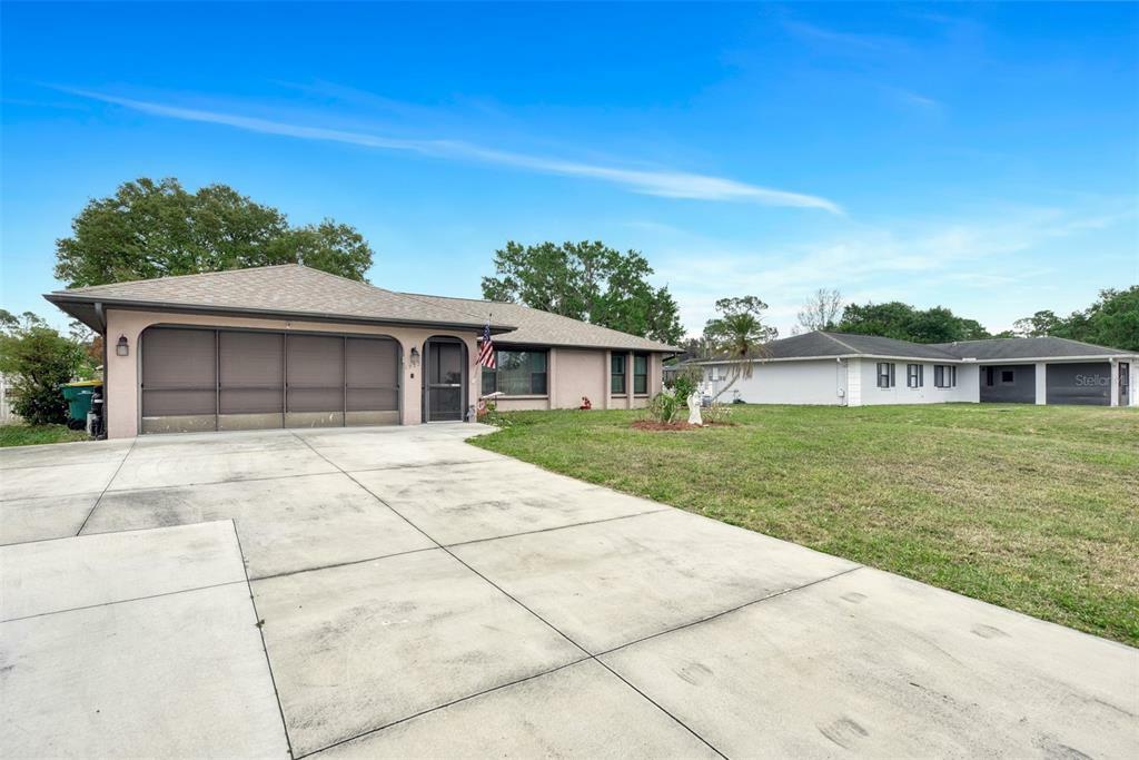 Property Photo:  1322 Onyx Street  FL 33980 