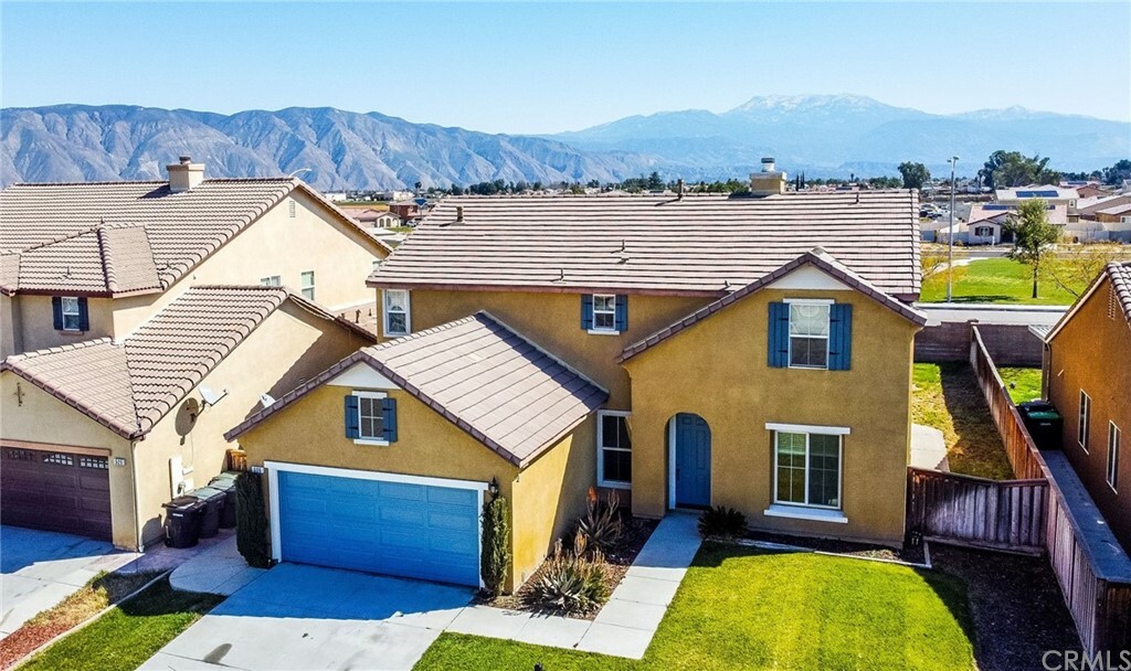 Property Photo:  535 Drake Drive  CA 92582 