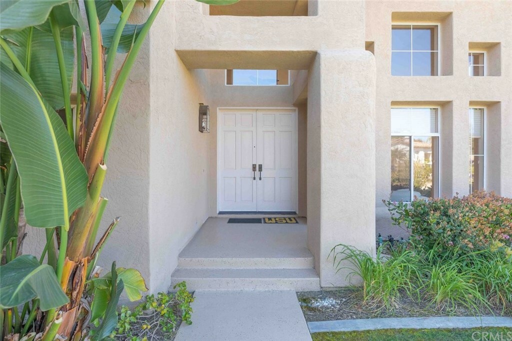 Property Photo:  429 Benevente Drive  CA 92057 