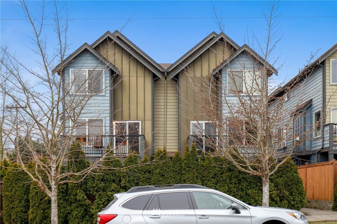 Property Photo:  5347 16th Avenue S  WA 98108 