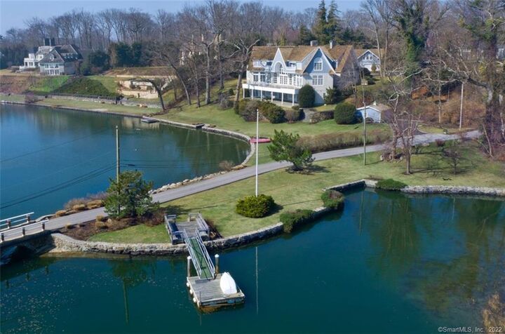 117 Meadow Road  Greenwich CT 06878 photo