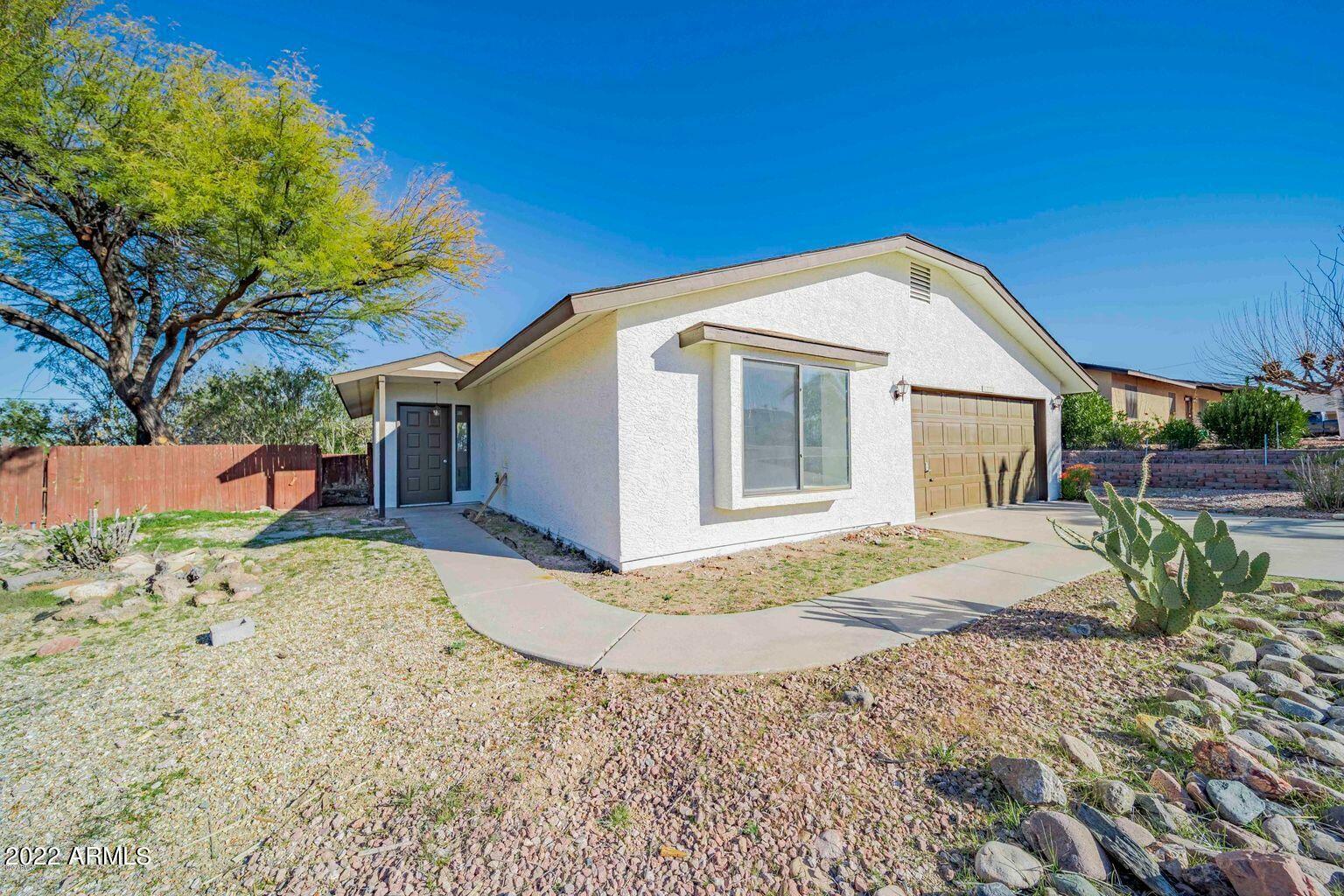 Property Photo:  1770 W Vista Drive  AZ 85390 