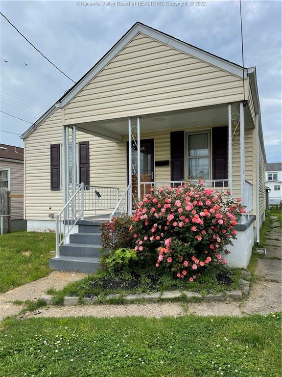 Property Photo:  403 20th Street  WV 25064 