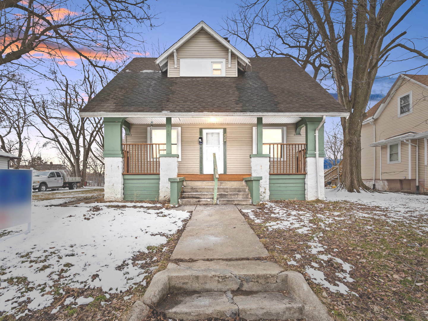 Property Photo:  257 N Wildwood Avenue  IL 60901 