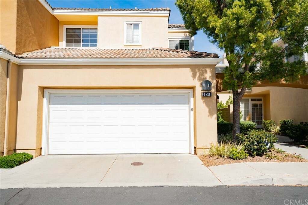 Property Photo:  180 Sandcastle  CA 92656 