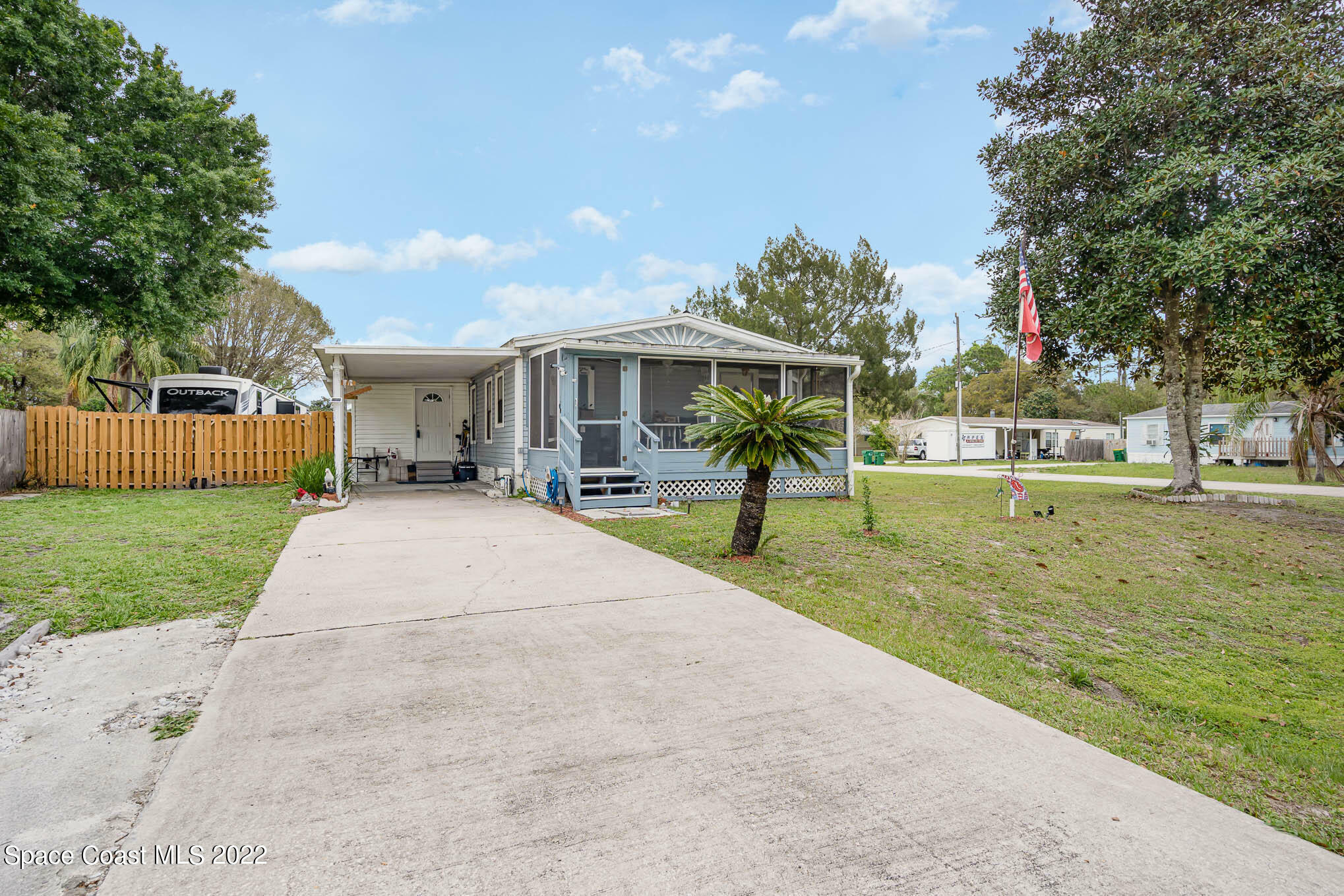 4702 Estrada Lane  Mims FL 32754 photo