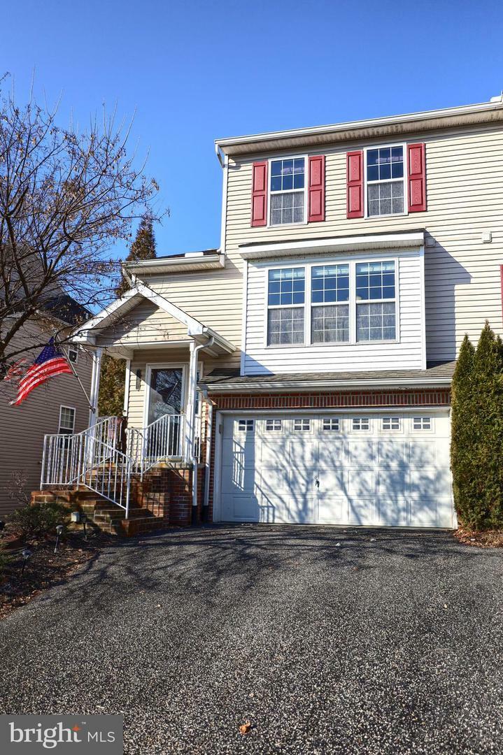 Property Photo:  1151 Cross Creek Drive  PA 17050 