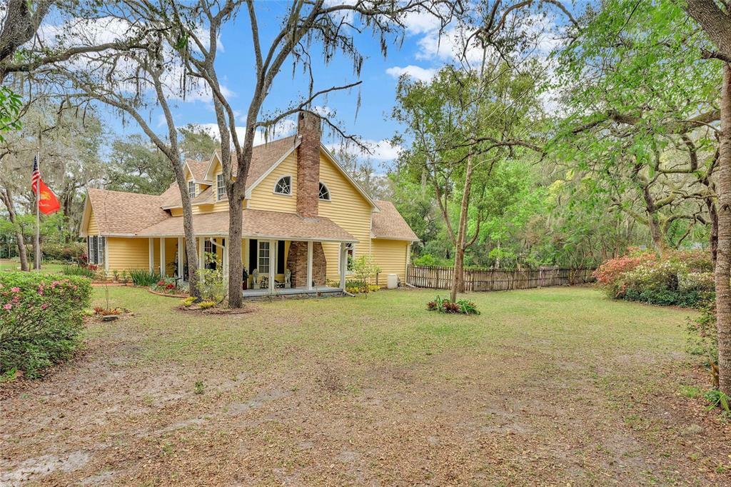 Property Photo:  864 Snow Queen Drive  FL 32766 