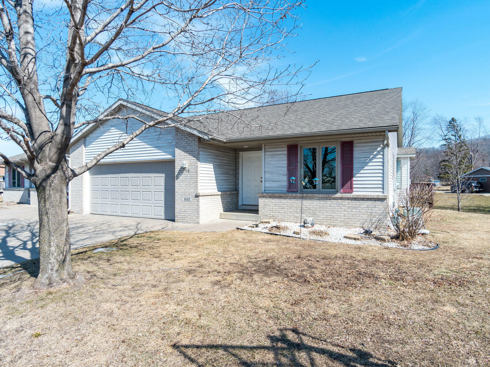 Property Photo:  950 Bethanne Pl  WI 54650 