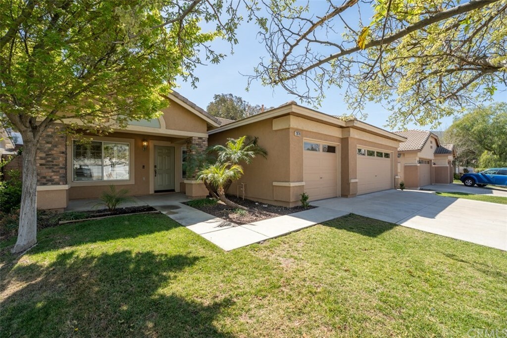 Property Photo:  2070 Crystal Downs Drive  CA 92883 