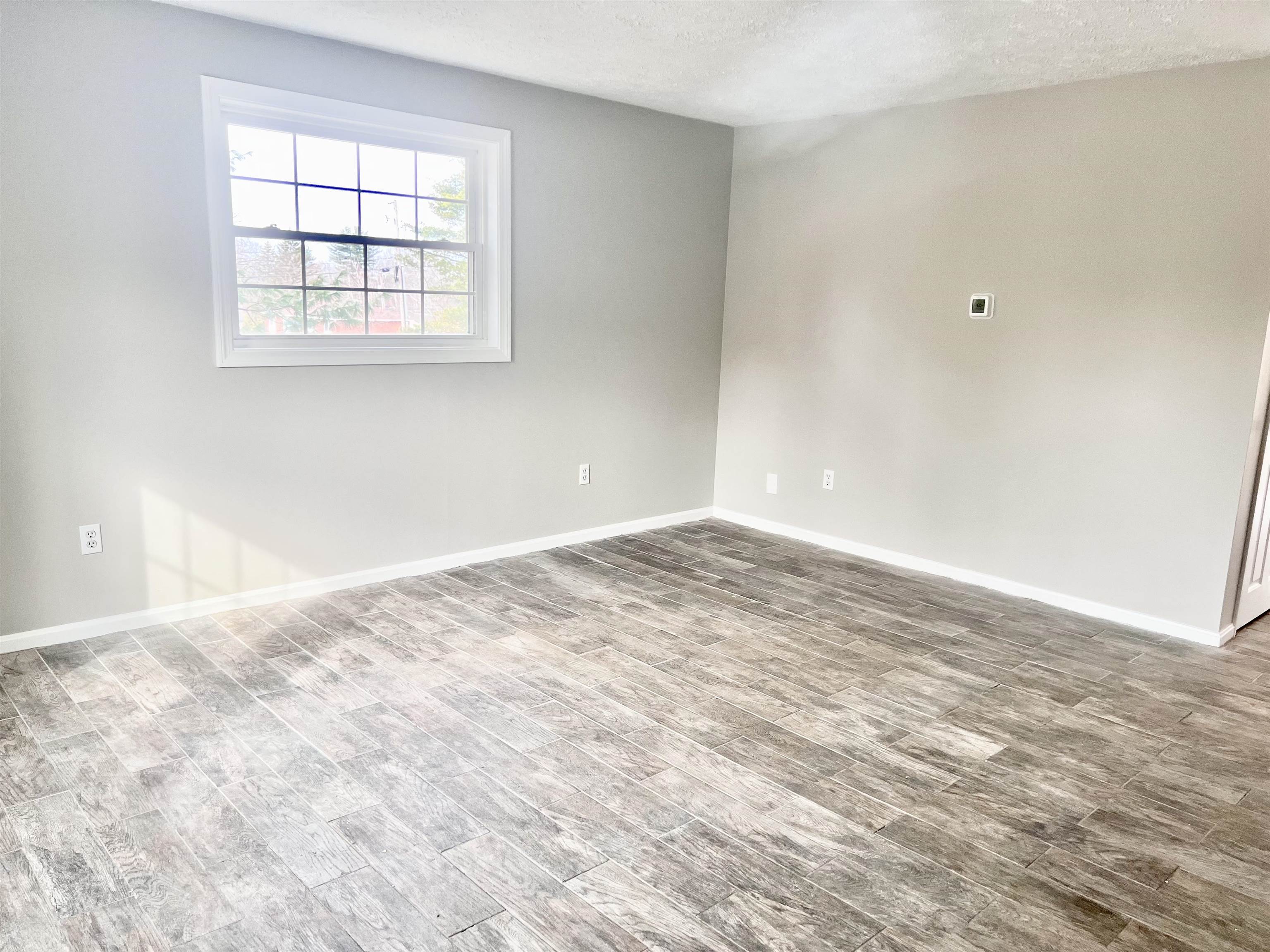 Property Photo: 83 Derryfield Court NH 03104