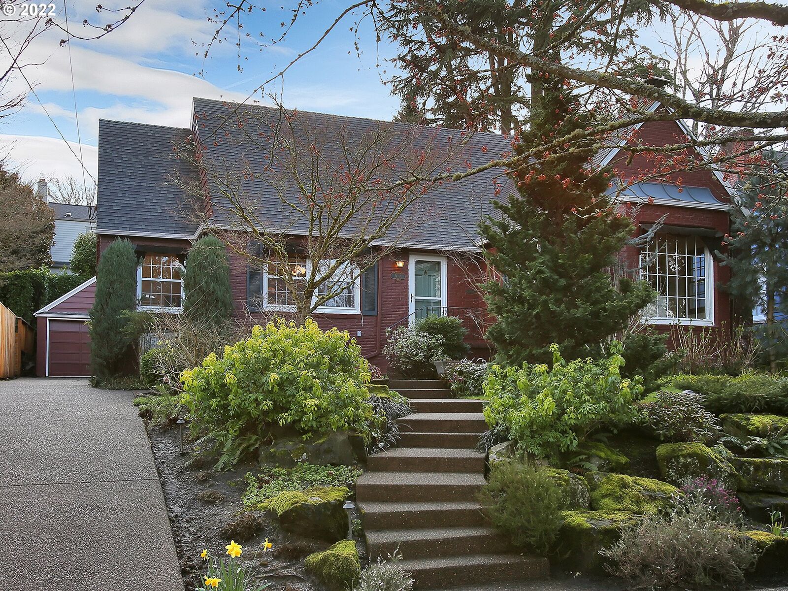 Property Photo:  7640 SE 28th Ave  OR 97202 