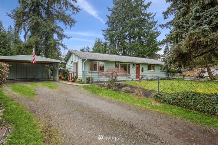Property Photo:  12114 58th Place SE  WA 98290 