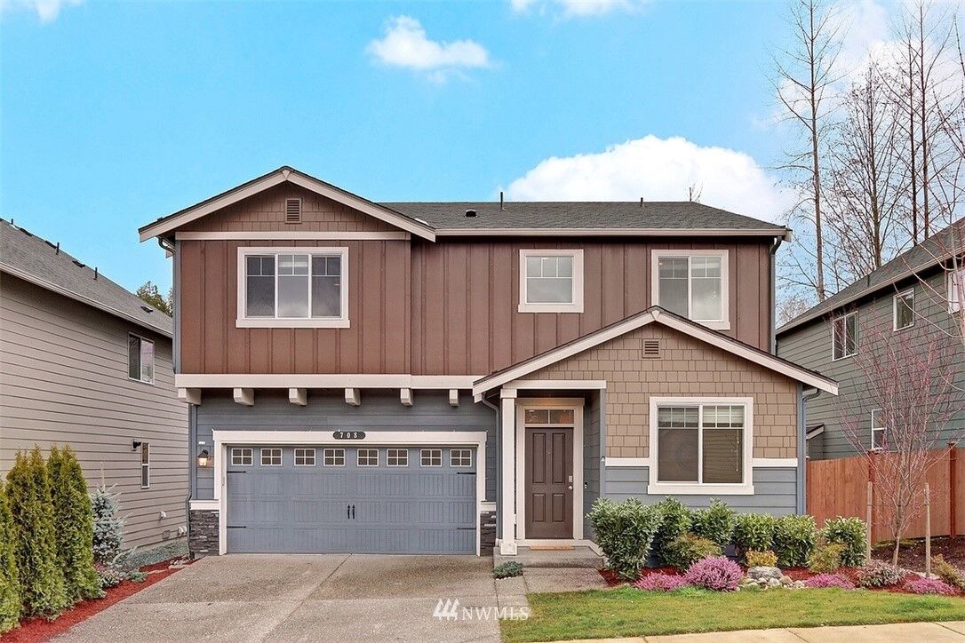 Property Photo:  708 100th Avenue SE  WA 98258 