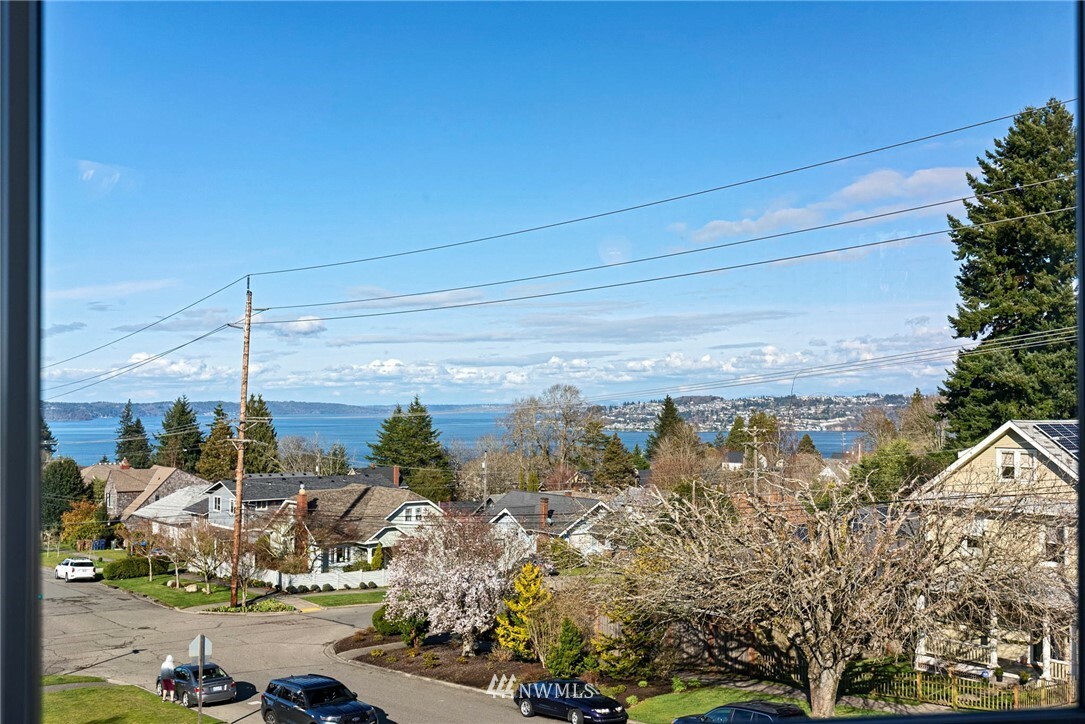 Property Photo:  2710 N Washington Street  WA 98407 