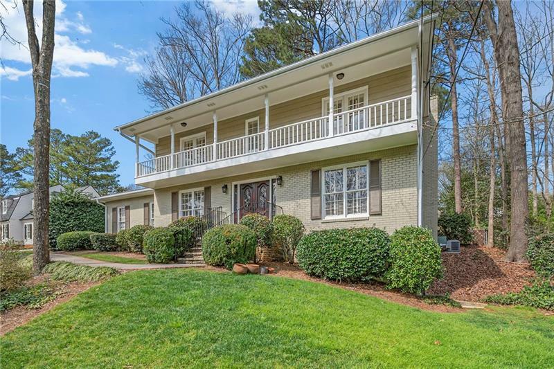 Property Photo: 1239 Winding Branch Circle GA 30338